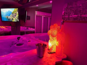 Love room rooftop jacuzzi